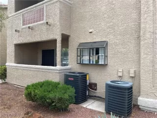 Photo #5: 2727976 Listing 