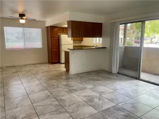 Photo #6: 2727976 Listing 