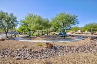 Photo #1: 2727985 Listing 