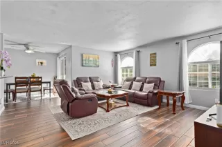 Photo #1: 2727987 Listing 