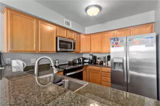 Photo #4: 2727987 Listing 