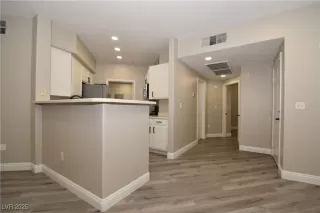 Photo #2: 2728015 Listing 