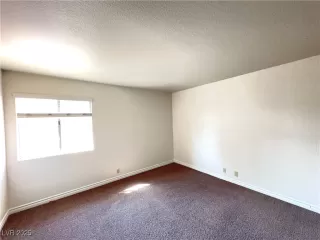 Photo #3: 2728024 Listing 