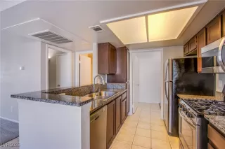 Photo #6: 2728062 Listing 