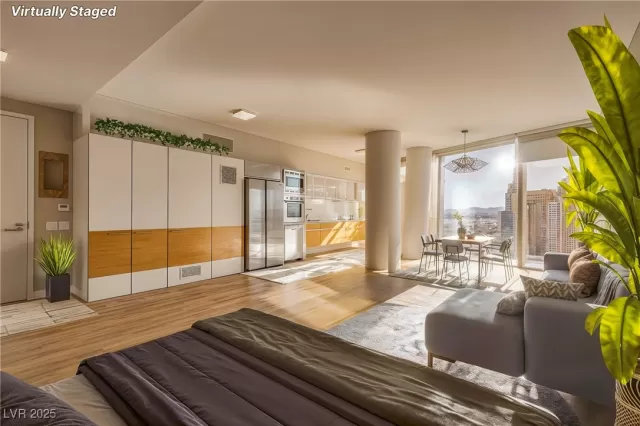 MLS: 2728084 Condo For Sale