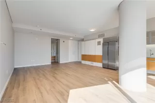 Photo #3: 2728084 Listing