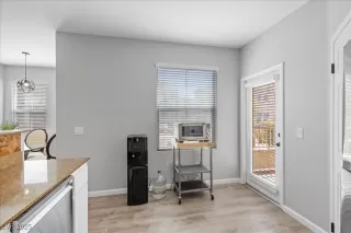 Photo #3: 2728092 Listing