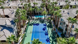 Photo #2: 2728102 Listing