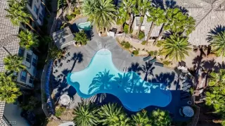 Photo #4: 2728102 Listing