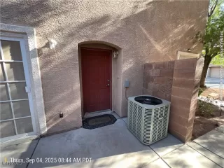 Photo #1: 2728105 Listing 