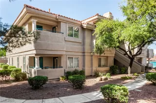 Photo #1: 2728106 Listing