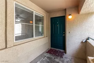 Photo #3: 2728106 Listing