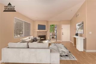 Photo #4: 2728106 Listing