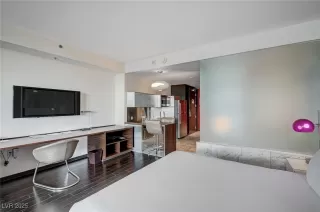 Photo #5: 2728116 Listing