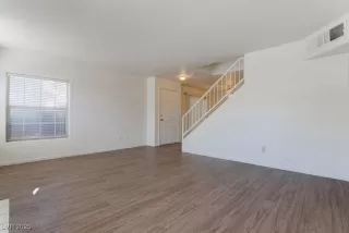 Photo #6: 2728127 Listing 