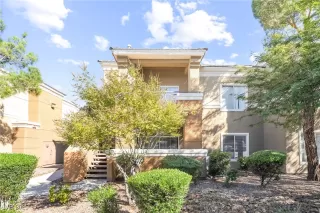 Photo #1: 2728158 Listing