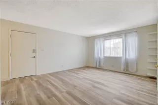 Photo #6: 2728163 Listing 