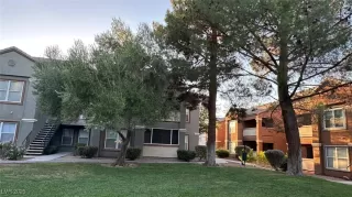 Photo #1: 2728180 Listing