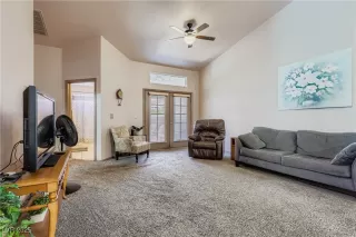 Photo #4: 2728206 Listing