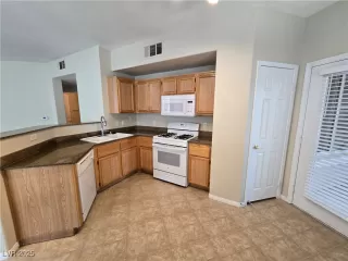 Photo #6: 2728227 Listing 