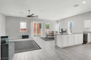 Photo #1: 2728258 Listing