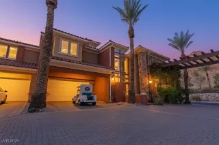 Photo #1: 2728265 Listing 