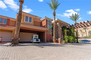 Photo #2: 2728265 Listing 