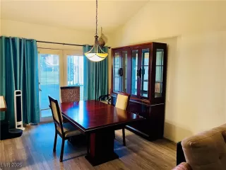 Photo #5: 2728284 Listing 