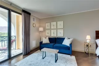 Photo #2: 2728309 Listing 