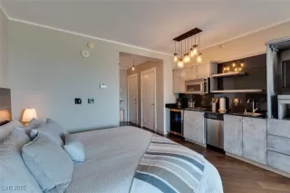 Photo #5: 2728309 Listing 