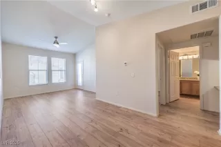 Photo #3: 2728320 Listing 