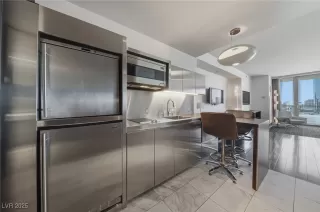 Photo #2: 2728339 Listing