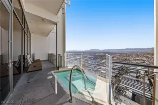 Photo #2: 2728340 Listing