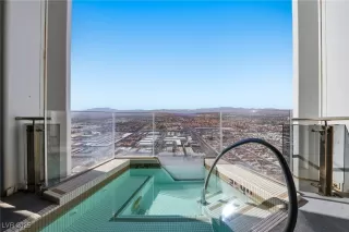 Photo #3: 2728340 Listing