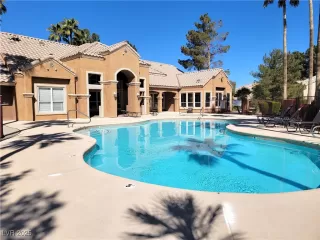 Photo #1: 2728348 Listing 