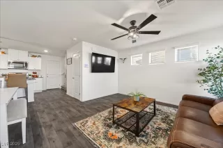 Photo #3: 2728354 Listing 