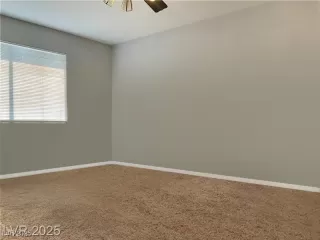 Photo #5: 2728357 Listing