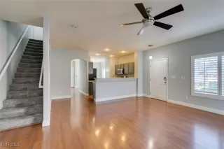 Photo #4: 2728367 Listing 