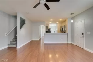 Photo #5: 2728367 Listing 