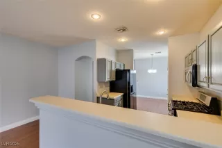 Photo #6: 2728367 Listing 