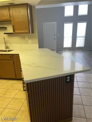 Photo #1: 2728373 Listing 