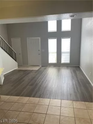 Photo #2: 2728373 Listing 