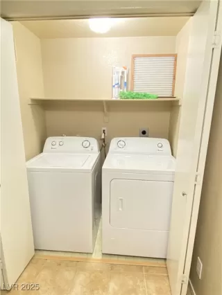 Photo #4: 2728406 Listing 