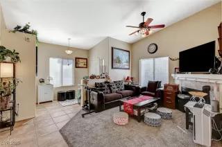 Photo #3: 2728426 Listing 