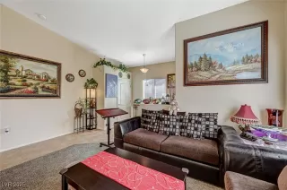 Photo #4: 2728426 Listing 