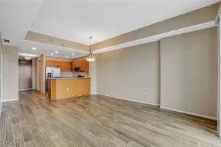 Photo #1: 2728437 Listing 