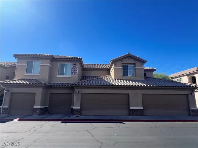 MLS: 2728449 Condo For Sale