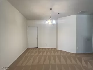 Photo #4: 2728449 Listing 