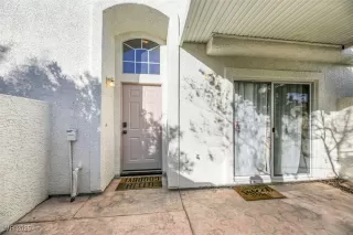 Photo #3: 2728455 Listing