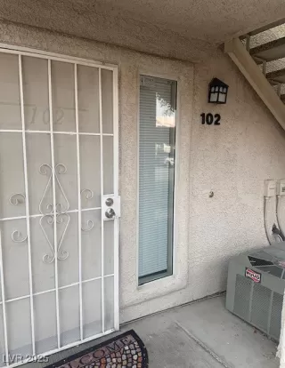 Photo #1: 2728459 Listing 